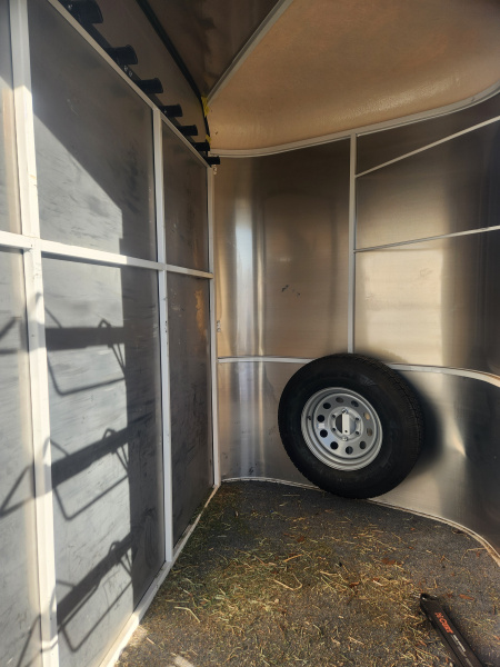 Used 2023 Maverick 4H Slant Trailer 10K