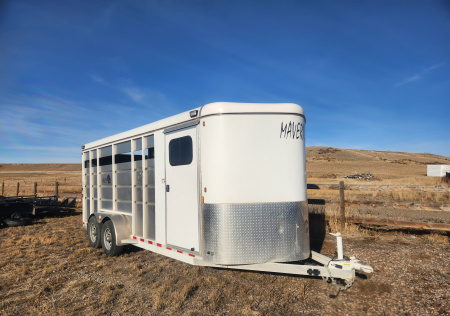 Used 2023 Maverick 4H Slant Trailer 10K