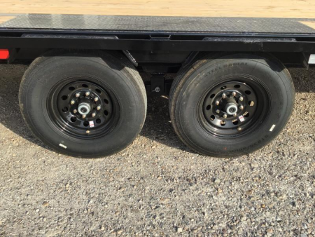 New 2026 PJ 102"x40' GN Low-Pro Flatbed w/ Singles - LS