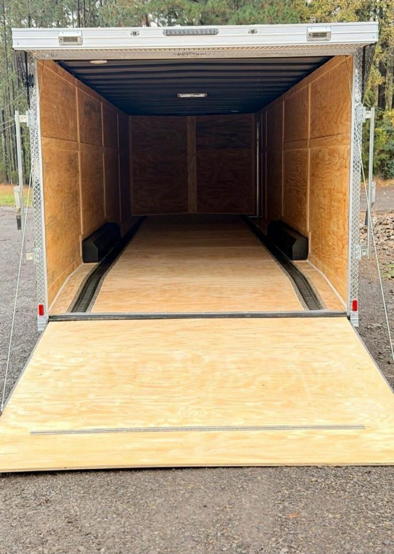 New 2026 GRACE PRO 8.5X32FT ENCLOSED TRAILER 6FT 6 INTERIOR HEIGHT TRIPLE 5200LB AXLES