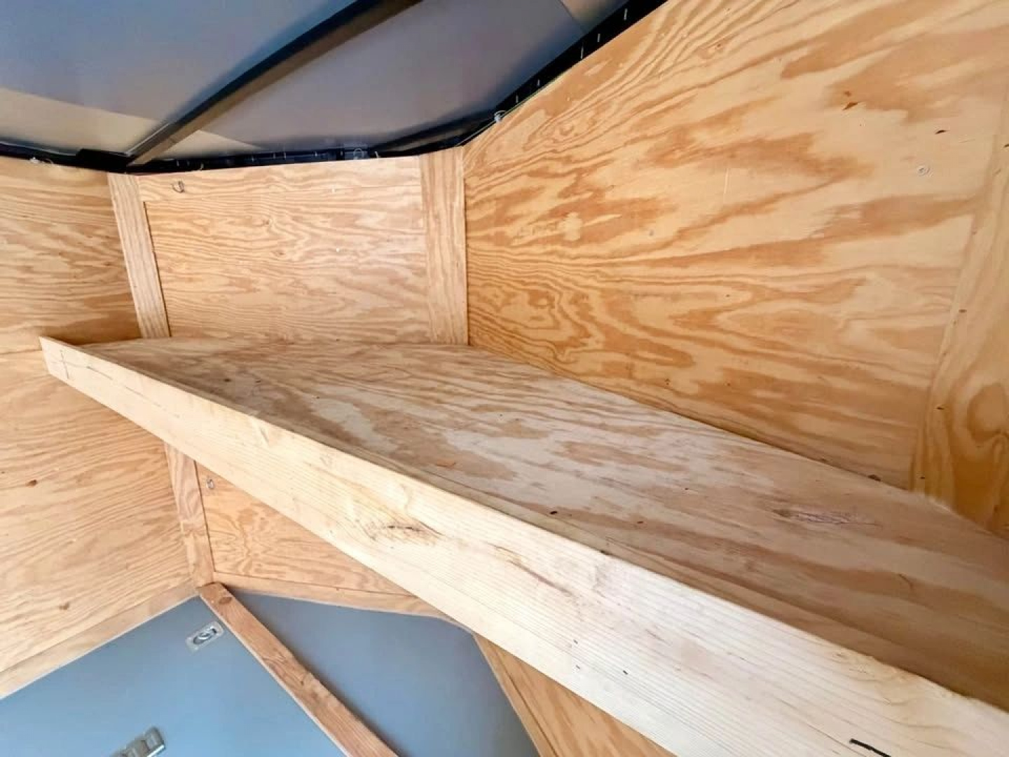 Used 2024 GRACE PRO 8.5X18FT V-NOSE ENCLOSED TRAILER