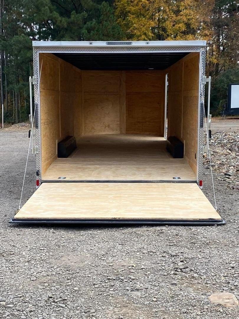 New 2026 GRACE PRO 8.5X24FT V-NOSE ENCLOSED TRAILER 6FT6 INTERIOR HEIGHT 3500LB AXLES