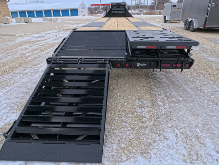 New 2026 Iron Bull Gooseneck Low Pro Deckover 102 x 36 (31 +5) FLG with Rampage Ramps, Matching Spare and 25,900 lb. GVWR