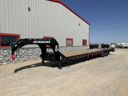 New 2026 PJ 102"x40' GN Low-Pro Flatbed w/ Duals - LD