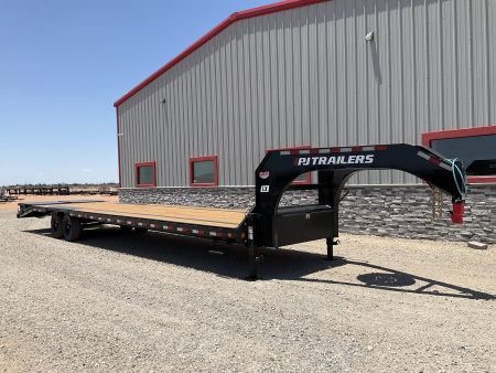 New 2026 PJ 102 x36' GN Low-Pro Flatbed w/ Singles - LX