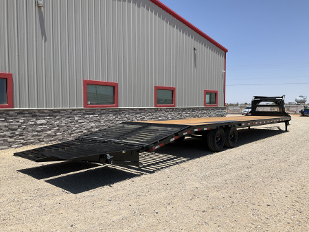 New 2026 PJ 102"x36' GN Low-Pro Flatbed w/ Singles - LX