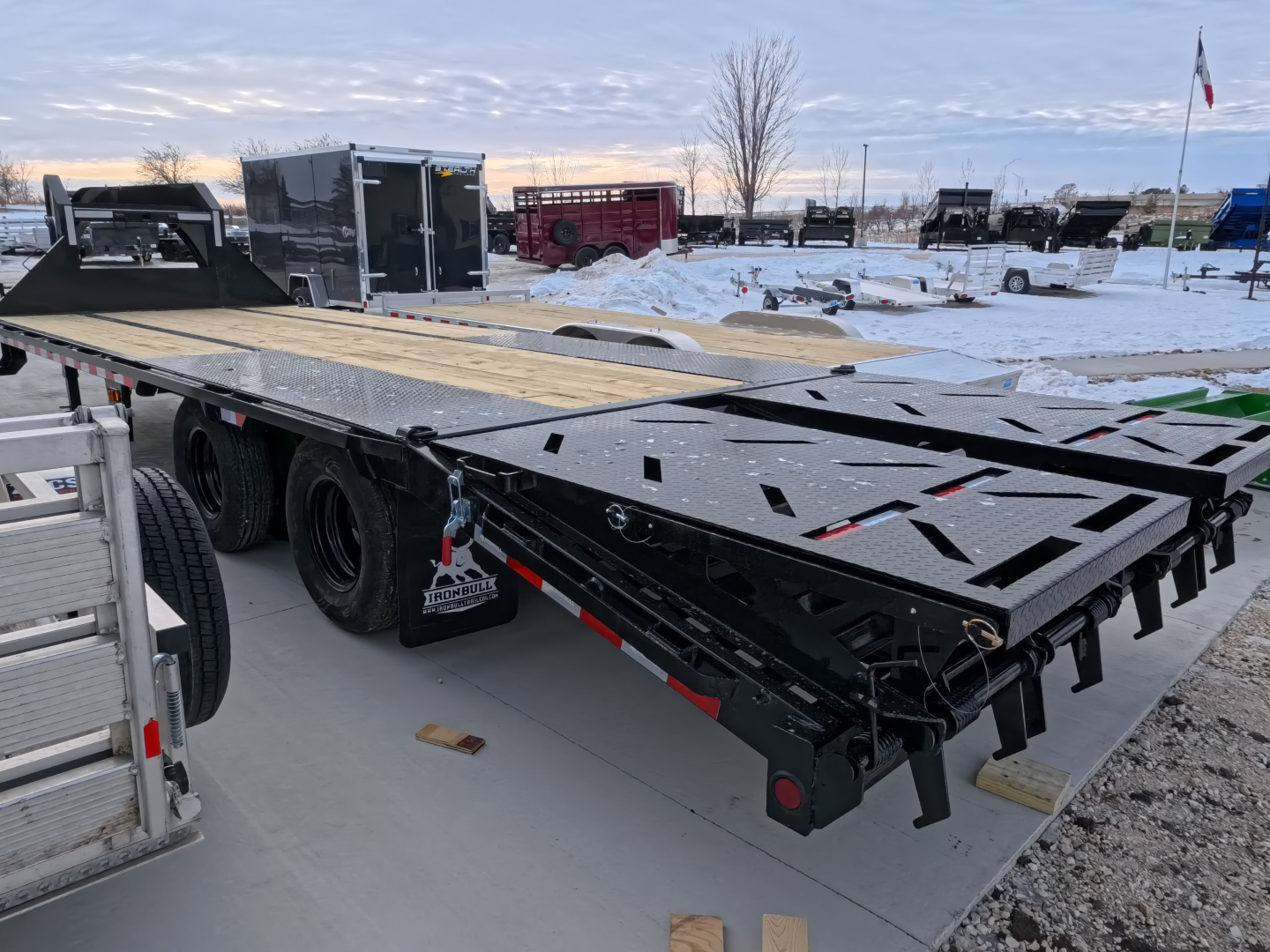 New 2026 Iron Bull 102 x 25 (20 +5) FLG Gooseneck Deckover with 23,900 lb. GVWR, Engineered Neck and Matching Spare