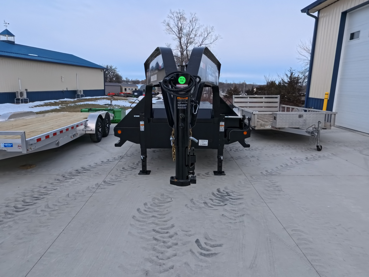 New 2026 Iron Bull 102 x 25 (20 +5) FLG Gooseneck Deckover with 23,900 lb. GVWR, Engineered Neck and Matching Spare