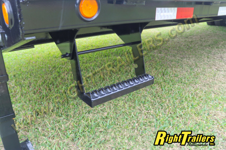 New 2026 8.5X40 PJ GOOSENECK EQUIPMENT TRAILER