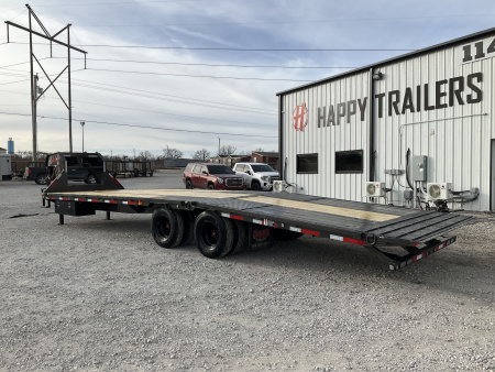 New 2026 MAXX-D 102”x32’ Gooseneck Hydraulic Dovetail Flatbed w/ Duals – YDX