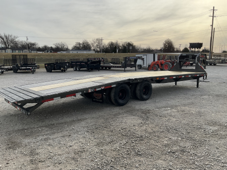 New 2026 MAXX-D 102”x32’ Gooseneck Hydraulic Dovetail Flatbed w/ Duals – YDX