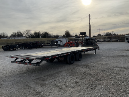 New 2026 MAXX-D 102”x32’ Gooseneck Hydraulic Dovetail Flatbed w/ Duals – YDX