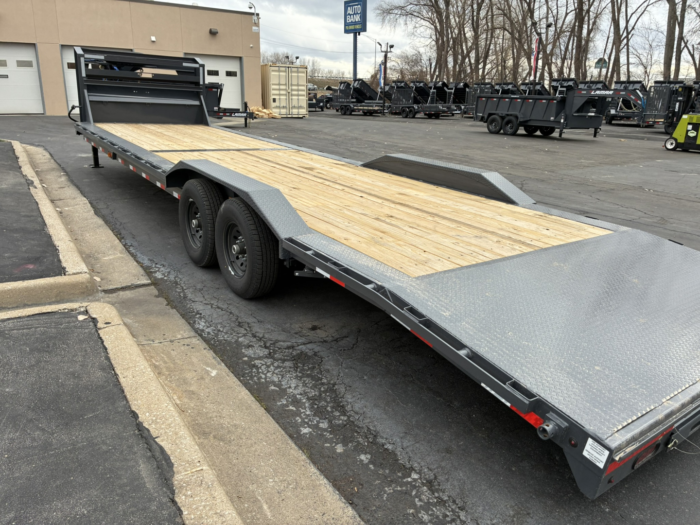 New 2026 Lamar Trailers 102"x32' H8-14K Equipment Trailer
