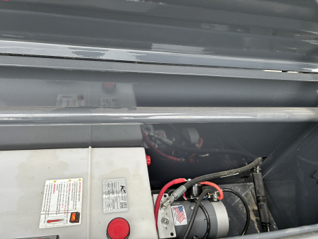 New 2026 Lamar Trailers 83"X14'DT-14K Gooseneck Bodies