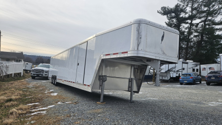 New 2026 Featherlite Trailers GOOSENECK 4941 8.5X40 TRIPLE Car / Racing Trailer