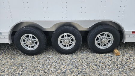 New 2026 Featherlite Trailers GOOSENECK 4941 8.5X40 TRIPLE Car / Racing Trailer