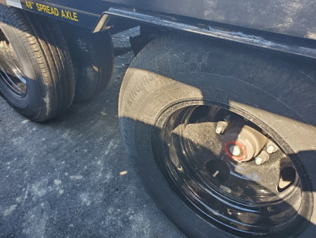 New 2026 Big Tex Trailers 8.5X25(20+5) 22GN DECKOVER WITH DOVETAIL MEGA RAMPS DUALLY TIRE