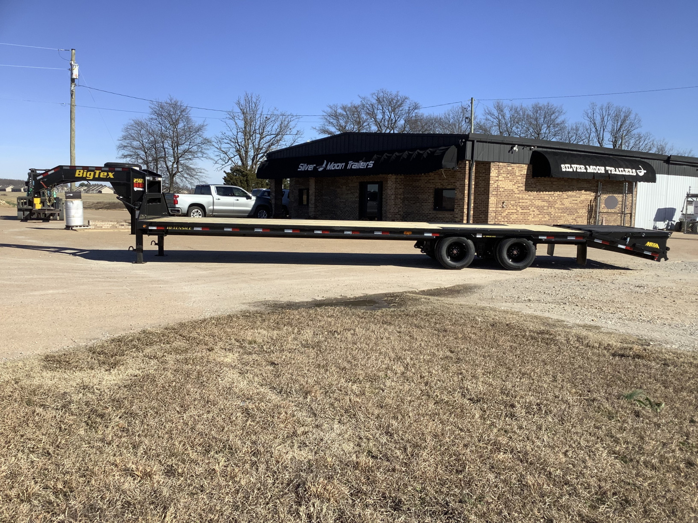 New 2026 Big Tex Trailers 25GN 30+5 (25.9K) Gooseneck Flatbed Trailer