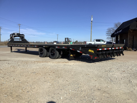 New 2026 Big Tex Trailers 25GN 30+5 (25.9K) Gooseneck Flatbed Trailer