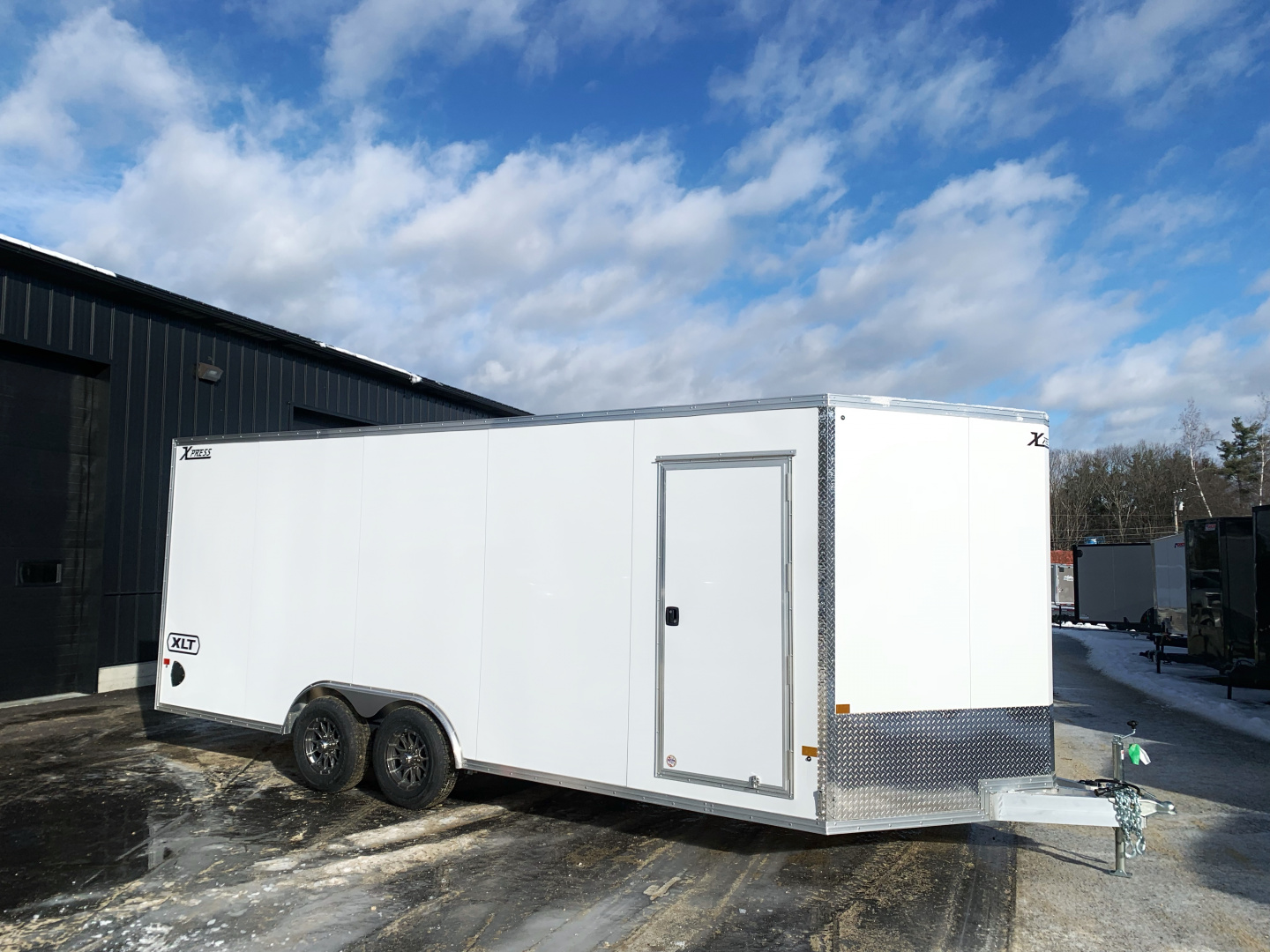 New 2026 High Country 8.5x20+3ft V-Nose - Escape Door / 7' interior height/ Ext. tongue - 9990gvw