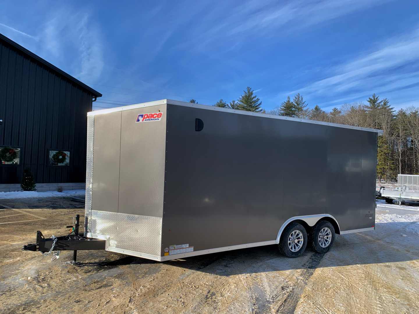 New 2026 Pace American 8.5x18 + 2ft V nose/ Rear Spoiler/ Journey SE / 7' Int. / 16" oc construction - 7000GVW