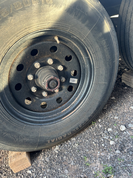 Used USED/ REPO 2025 PJ Trailers 102x40 Tandem Axles Deckover -Trailer -Goose Neck