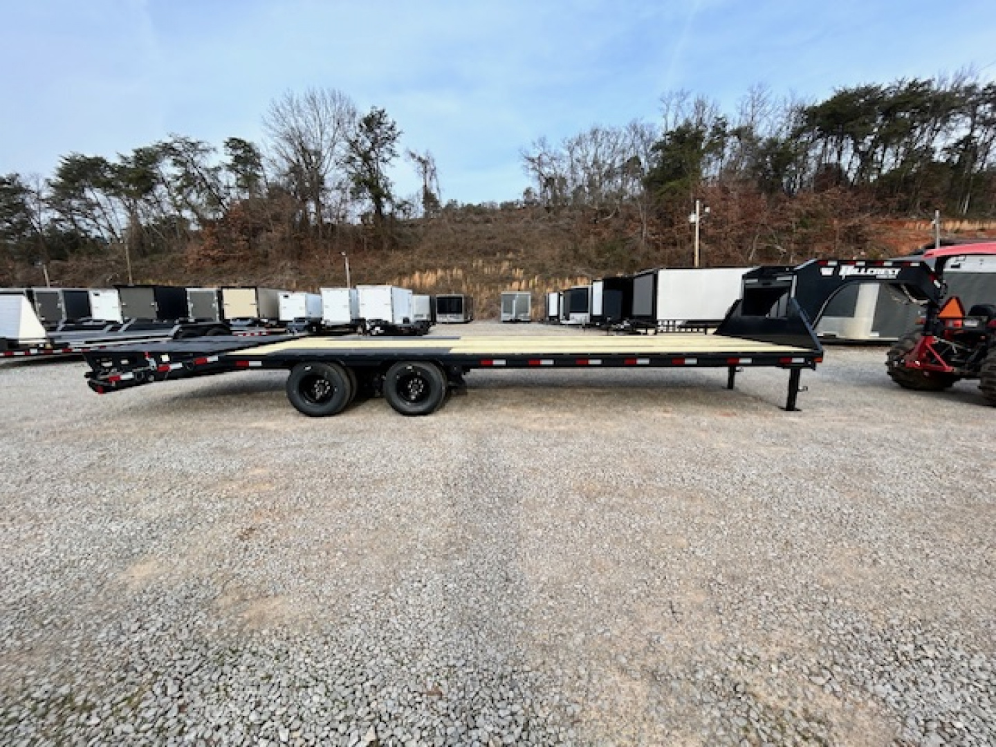 New 2026 Hillcrest Gooseneck 25+5 22.9k W/ Max Ramps