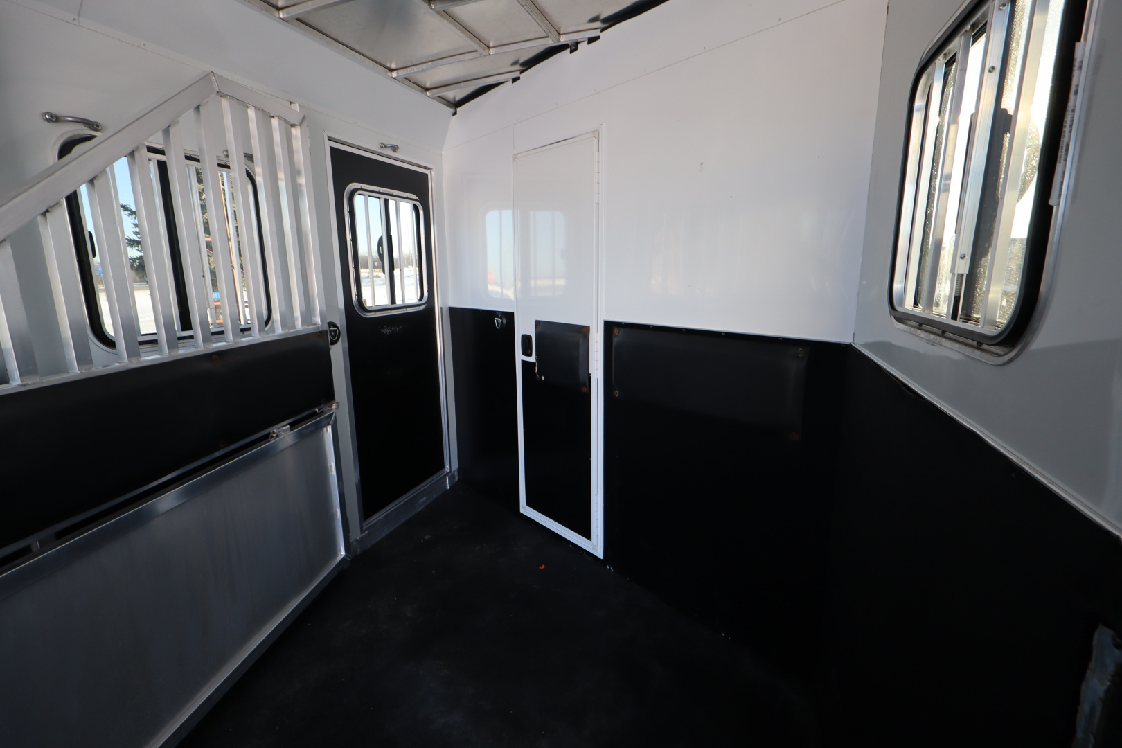 Used 2021 Bison Trailers 4 Horse LQ Slide-out Horse Trailer