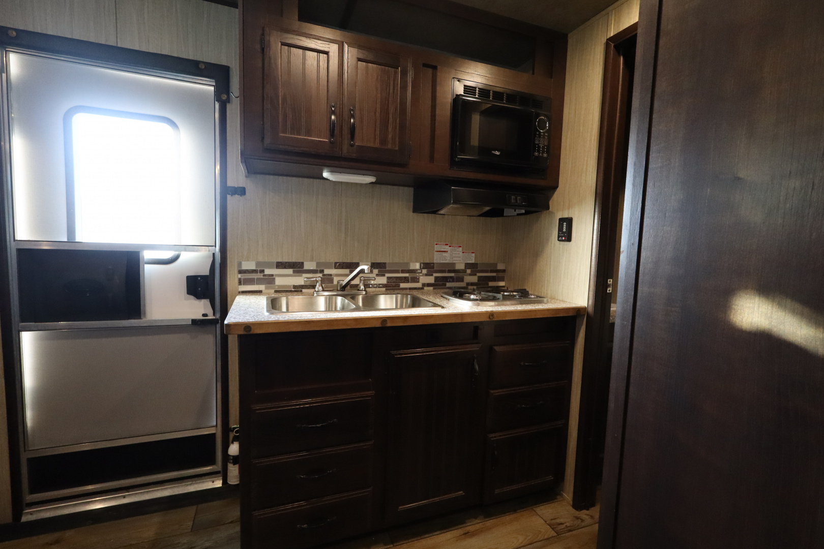 Used 2021 Bison Trailers 4 Horse LQ Slide-out Horse Trailer