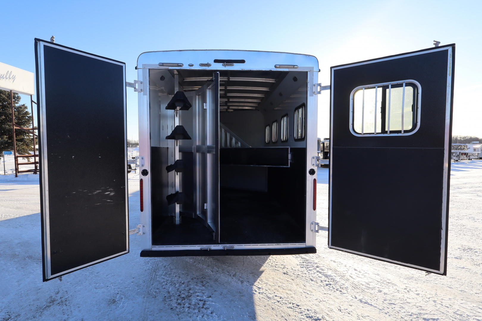 Used 2021 Bison Trailers 4 Horse LQ Slide-out Horse Trailer