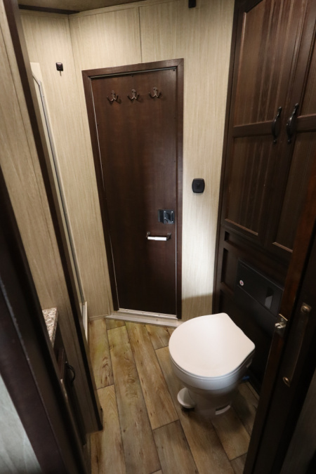 Used 2021 Bison Trailers 4 Horse LQ Slide-out Horse Trailer