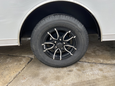 New 2026 United Trailers UJ Cargo / Enclosed Trailer 16'