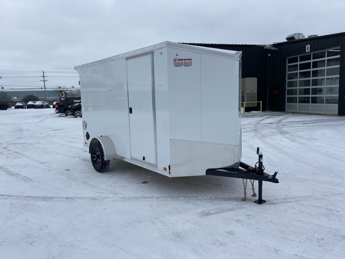 New United 12' UJ V-Nose Enclosed Cargo Trailer