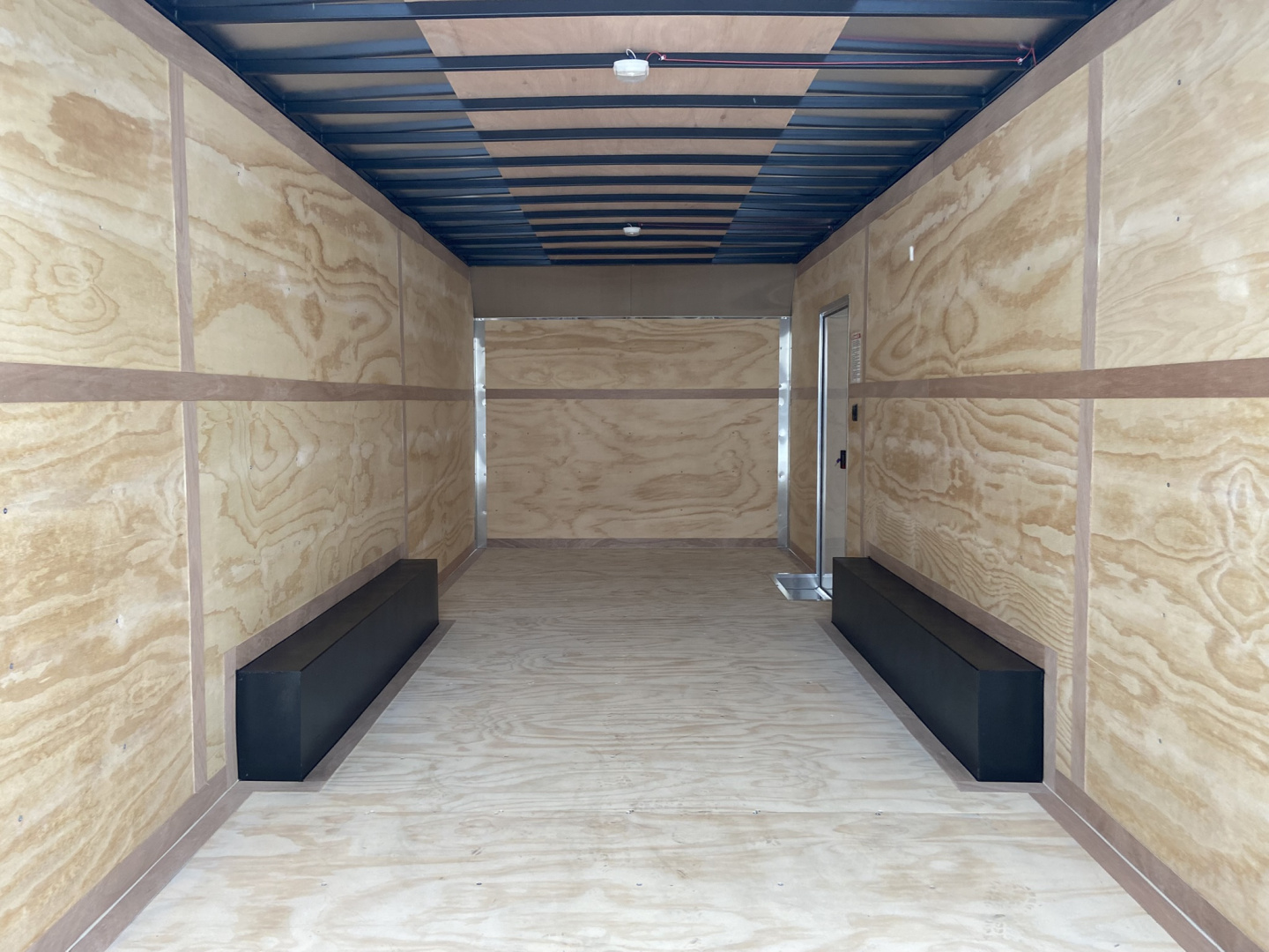 New 2026 United UXT 8.5X20Cargo Enclosed Trailer