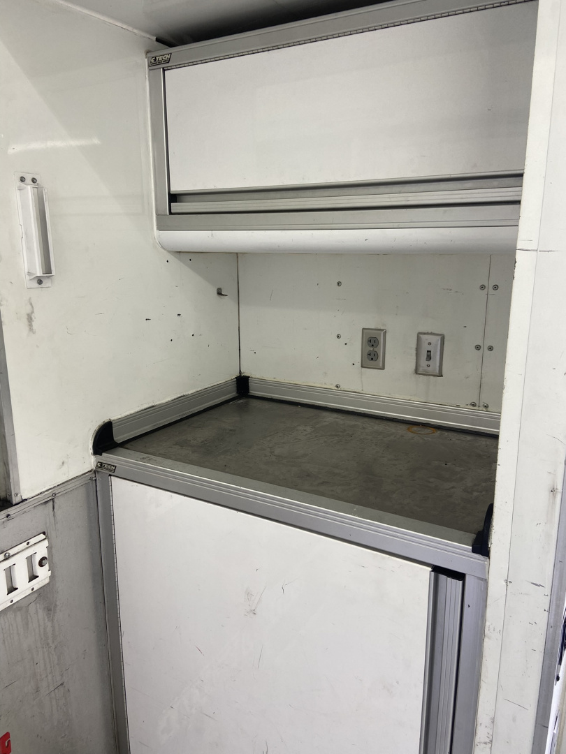 Used 40FT Optima Liftgate Air Ride Stacker