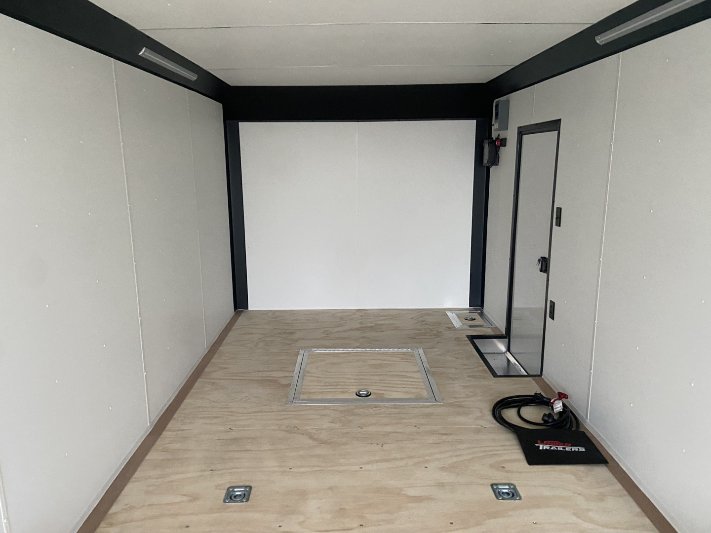 New 2026 United LIM 8.5X28 Racing Trailer