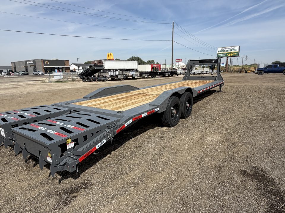 New 2025 Dura-Haul 8x28+4 20k Gooseneck Flatbed Equipment Trailer with Drive Over Fenders