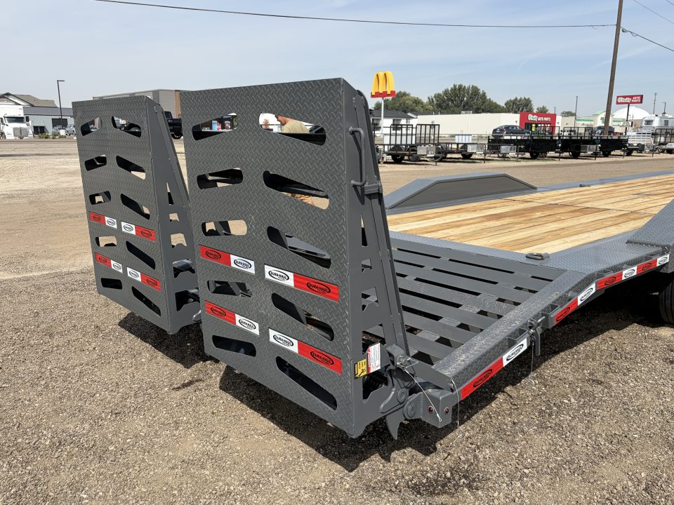 New 2025 Dura-Haul 8x28+4 20k Gooseneck Flatbed Equipment Trailer with Drive Over Fenders
