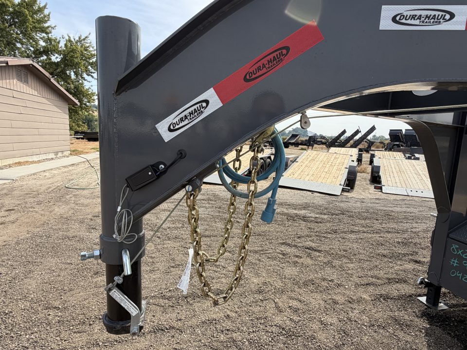 New 2025 Dura-Haul 8x28+4 20k Gooseneck Flatbed Equipment Trailer with Drive Over Fenders