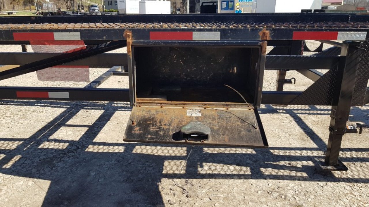 Used 2022 Kaufman Trailers 90" x 50' Slant 20000# GVW Specialty Trailer
