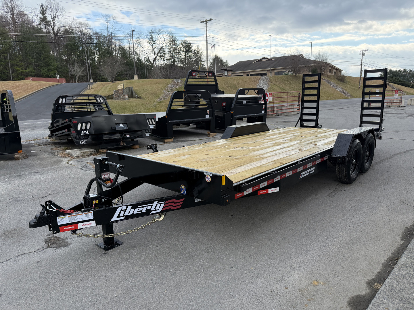 New 2026 Liberty Le Equipment Trailer stand up ramps