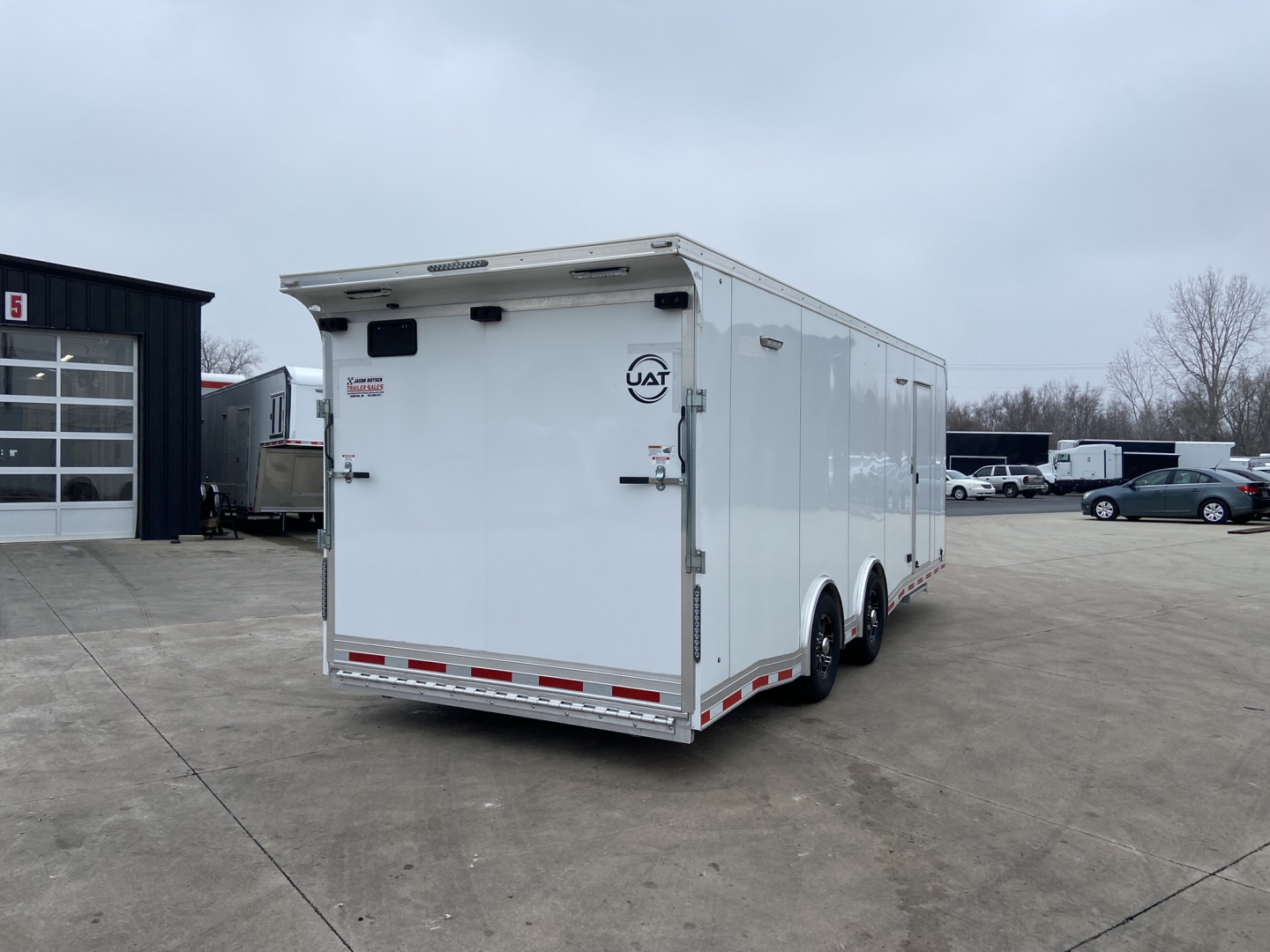 Used 2024 United UAT 24' Race Trailer