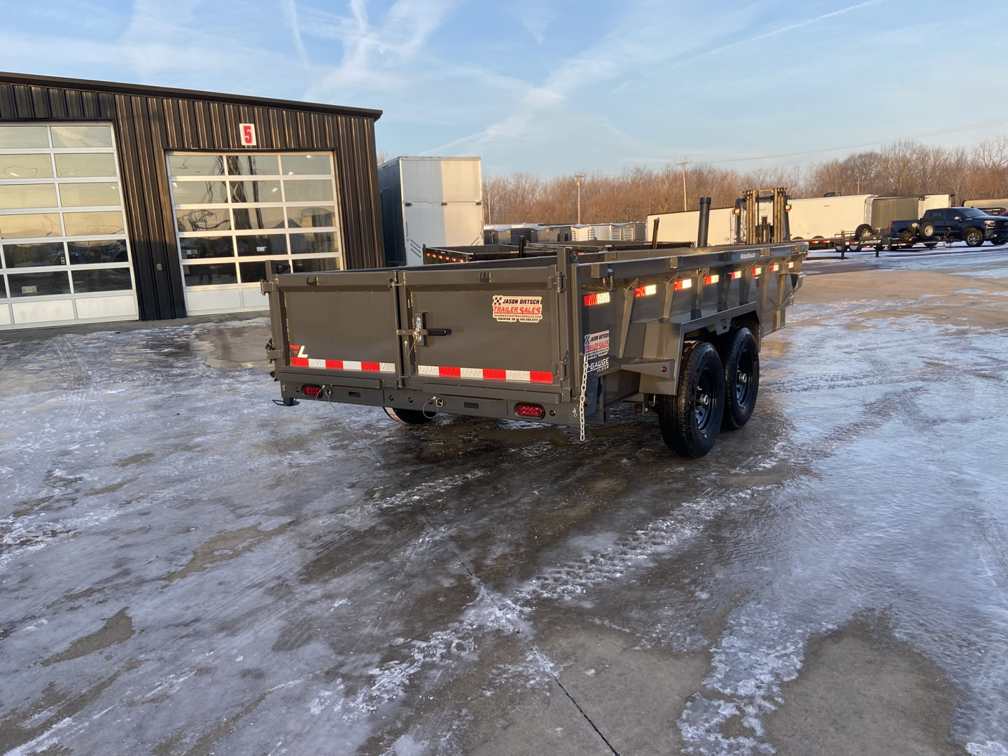 New 83" X 16' DT - 14K Telescopic Dump