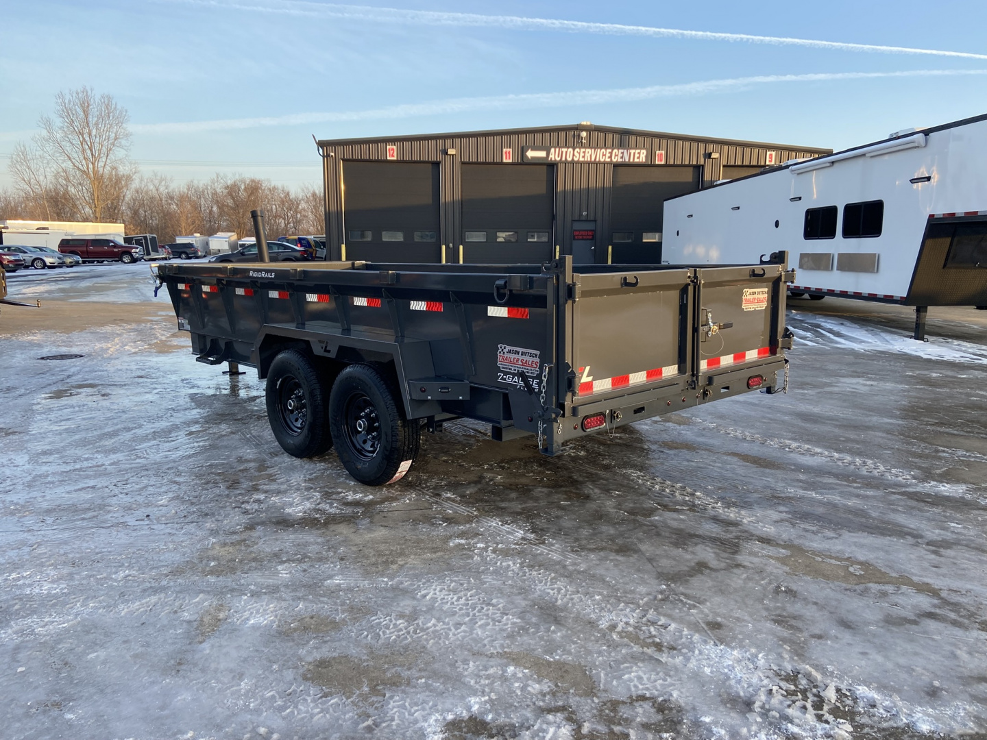 New 83" X 16' DT - 14K Telescopic Dump