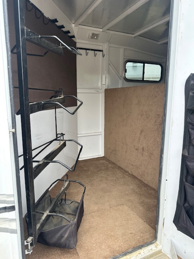 Used 2010 Trails West Santa Fe 21' Combo