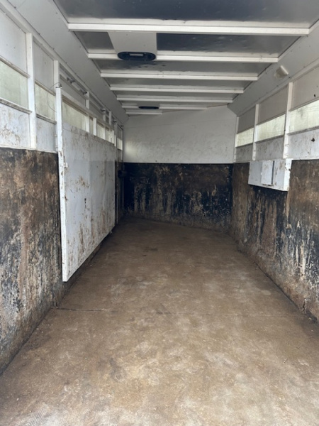 Used 2010 Trails West Santa Fe 21' Combo