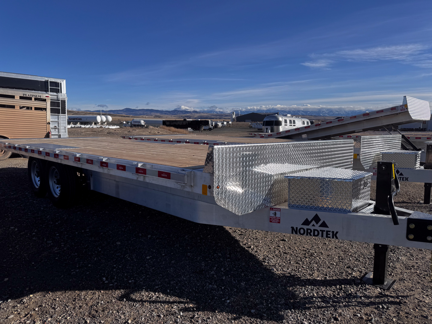 New 2026 Nordtek 22' Full Tilt Deckover Tilt Trailer