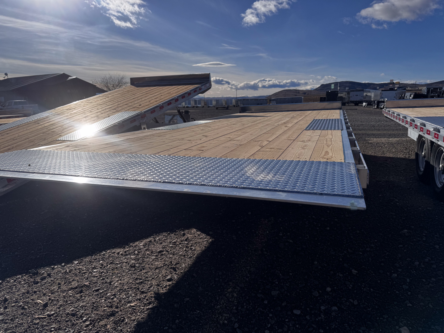 New 2026 Nordtek 22' Full Tilt Deckover Tilt Trailer