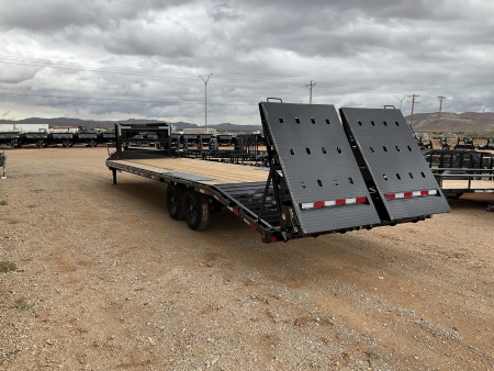 New 2026 PJ 102”x32’ Quest Gooseneck Flatbed w/ Singles – LQ