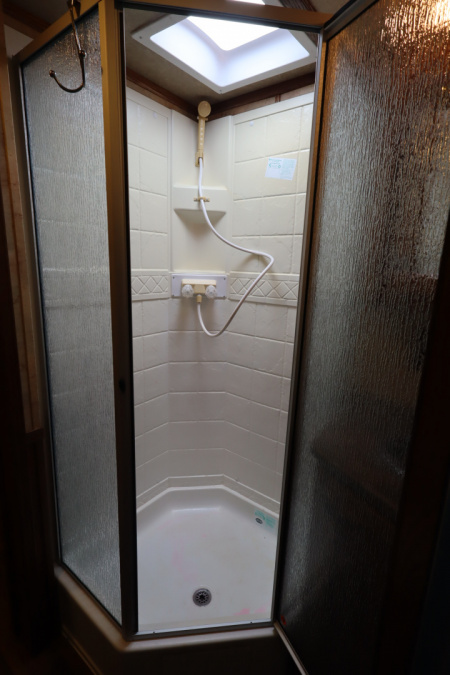 Used 2015 Lakota 3 HR LQ Horse Trailer